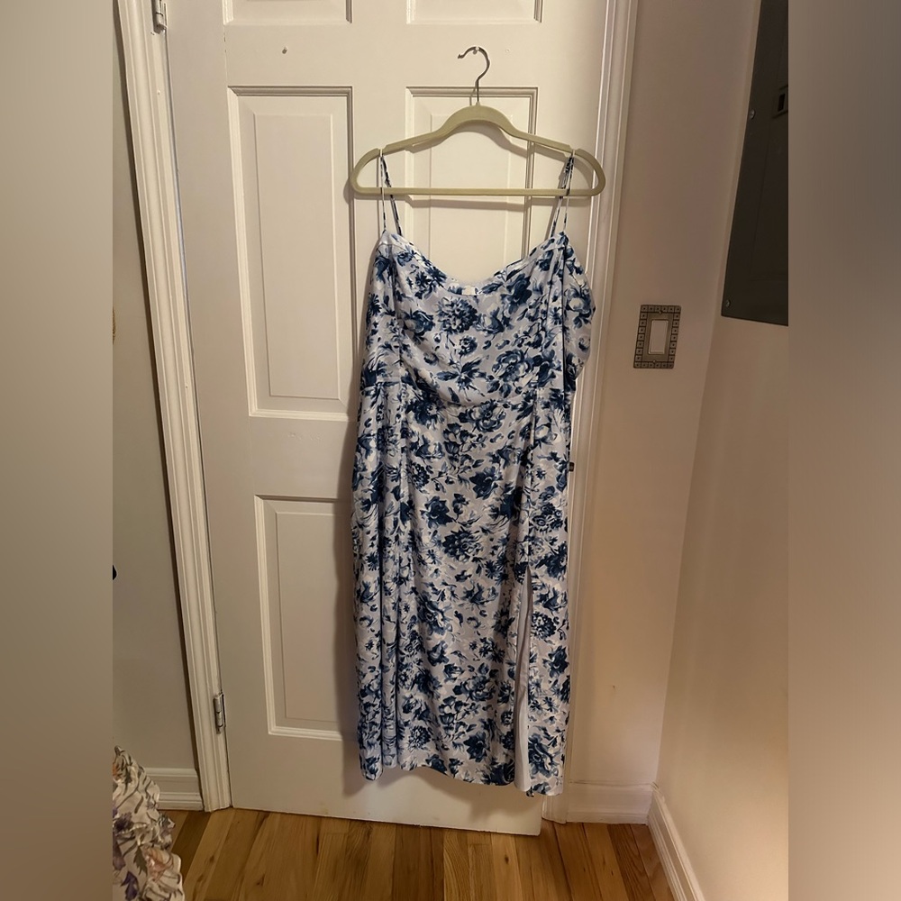 Abercrombie & Fitch White and Blue Floral Maxi Dress